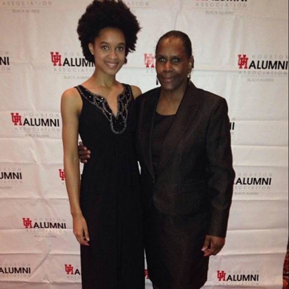 Meet your Posher, Nisha - Picture 1 of 1